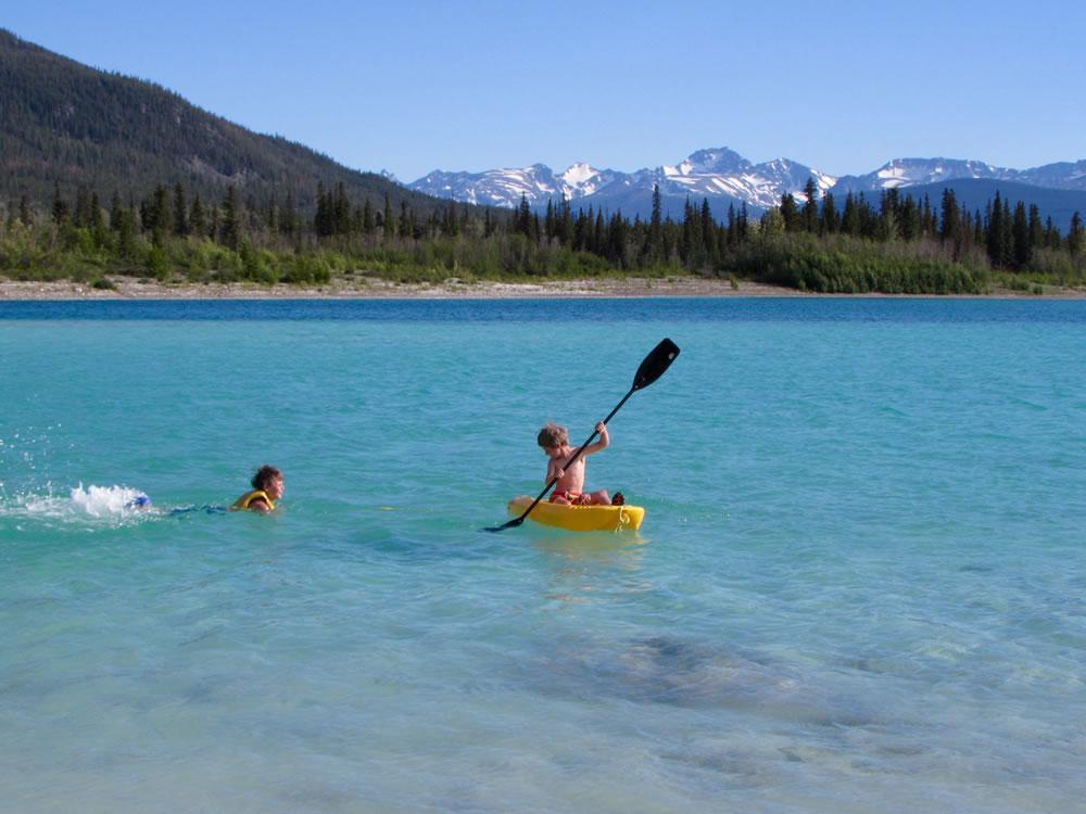 Eagle Bear Lodge Tatla Lake Buitenkant foto